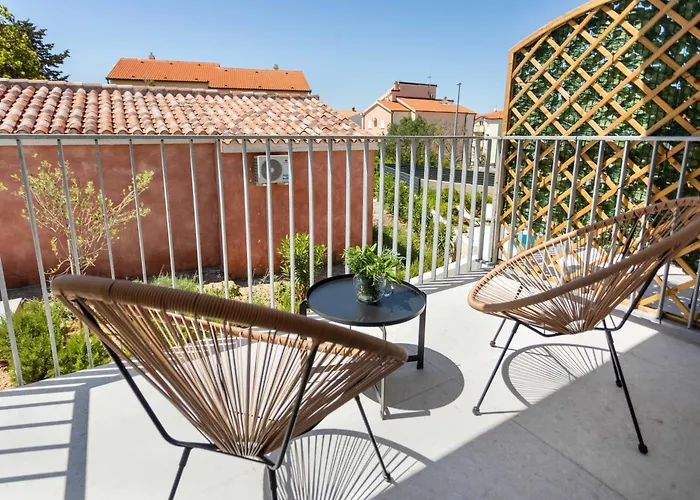 Poolside Architect Studios