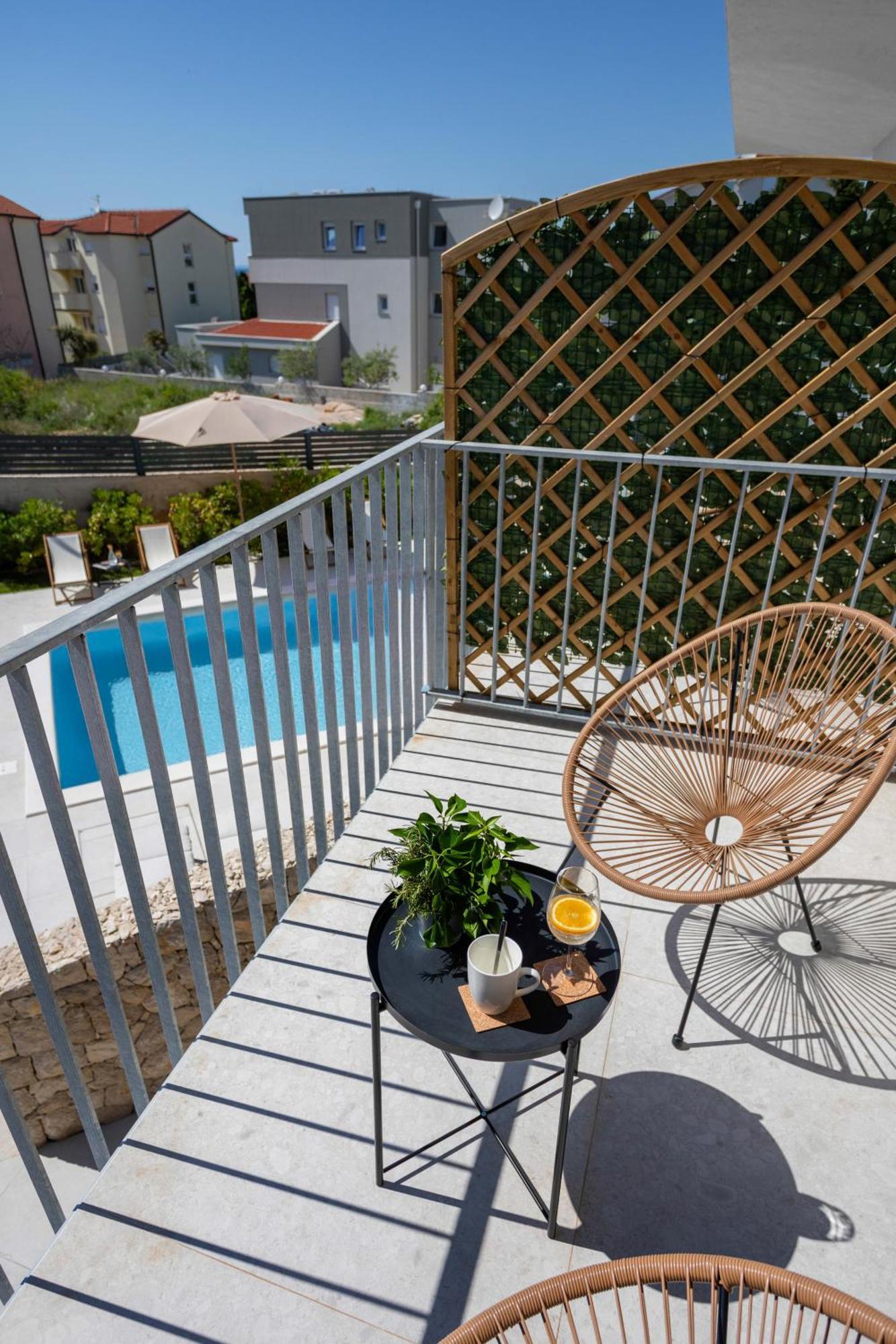 Lägenhet Poolside Architect